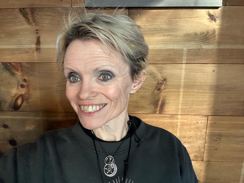 Review Thumbnail Image 1 385067316