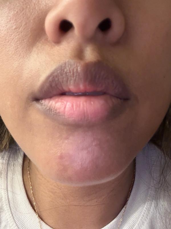 Customer photo for "Color lacks pigmentation"