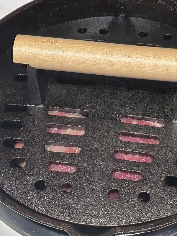 Customer carousel item 3.