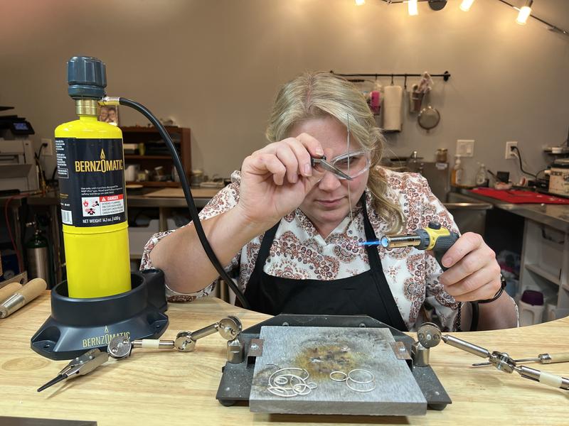 Balling up the end of a wire