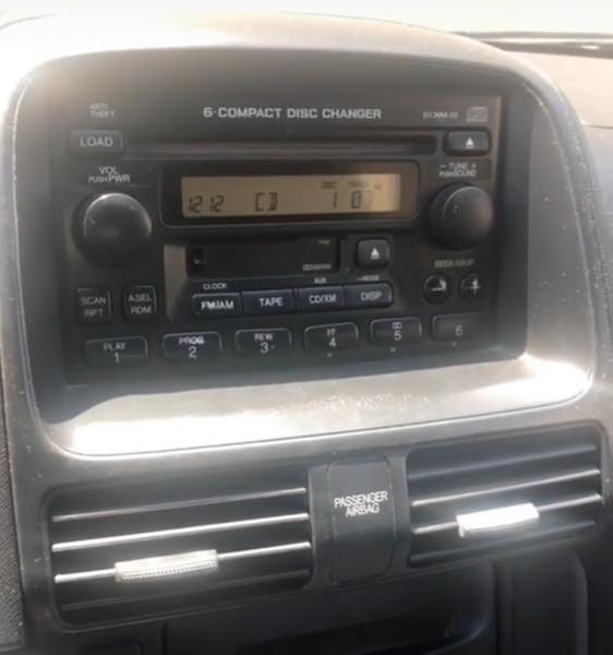  Alpine UTE-73BT Mech-Less Bluetooth Digital Media