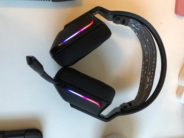 G733 LIGHTSPEED Wireless RGB Gaming Headset – Herman Miller Store