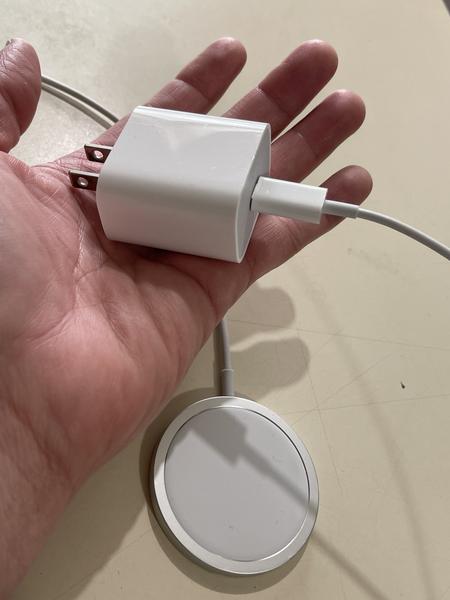 Apple 20W USB-C Power Adapter White MHJA3AM/A - Best Buy