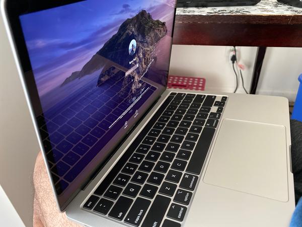 Open Box - Apple MacBook Pro 13.3
