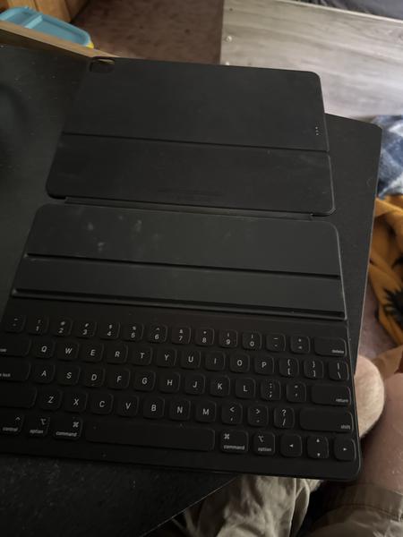 Apple Smart Keyboard Folio for iPad Pro 12.9 Apple Smart Keyboard Folio for iPad Pro 12.9