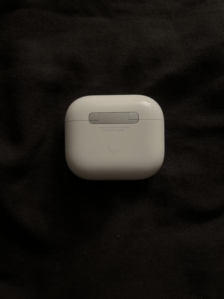 イヤホン AirPods3 with Lighting Charging Case Apple AirPods (3rd generation) with Lightning Charging Case