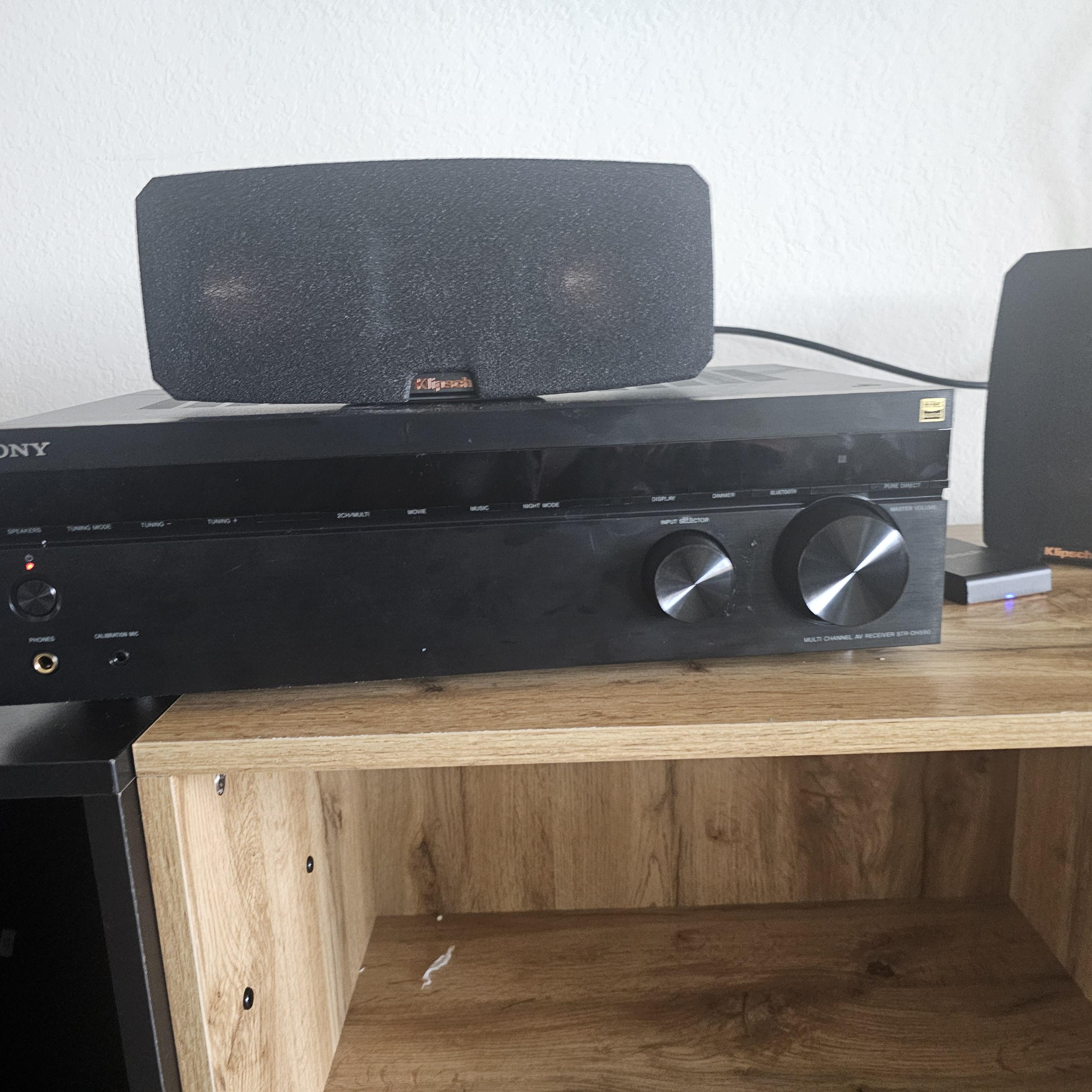 Sony STR-DH590 5.2 Channel 4K Ultra HD Home Theatre AV Sony STR-DH590 5.2 Channel 4K Ultra HD Home Theatre AV
