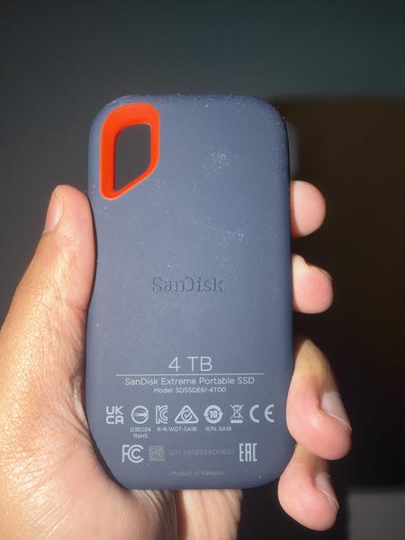 SanDisk 4TB Extreme Portable SSD - Up to 1050MB/s, USB-C, USB 3.2