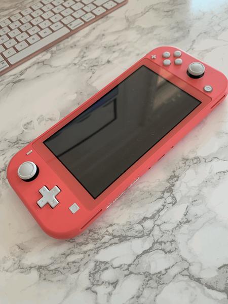 Nintendo Switch Lite - Coral | Best Buy Canada