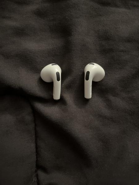 Apple AirPods 3 with Lightning Charging Case (MPNY3