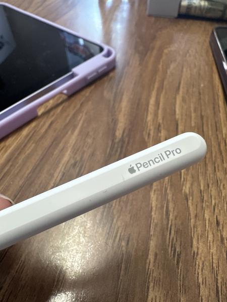 Apple Pencil Pro for iPad - White | Best Buy Canada