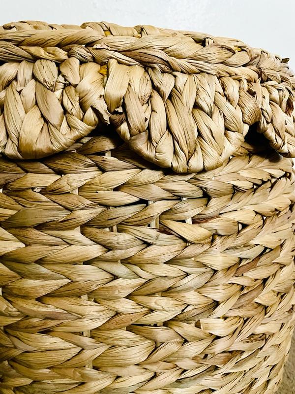 Customer carousel item 8.