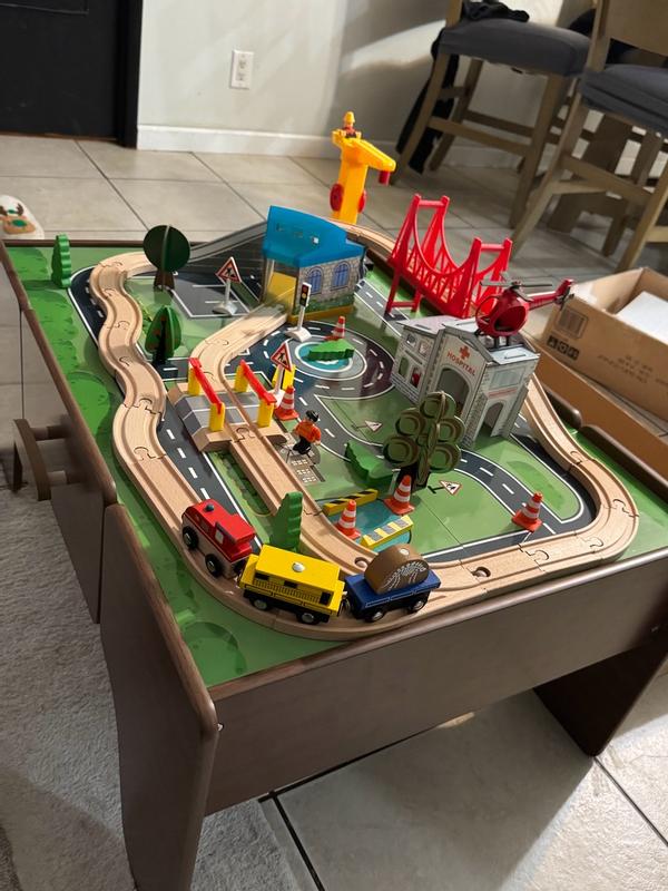 Customer carousel item 11.