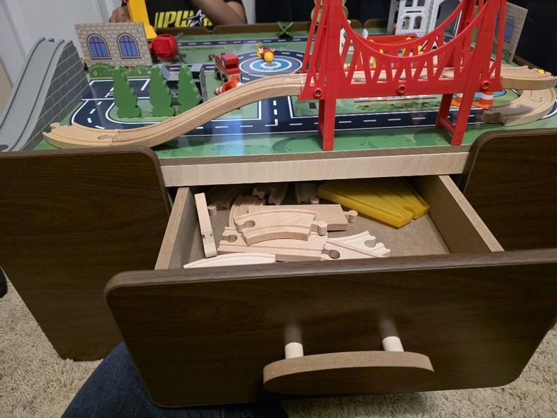 Customer carousel item 4.