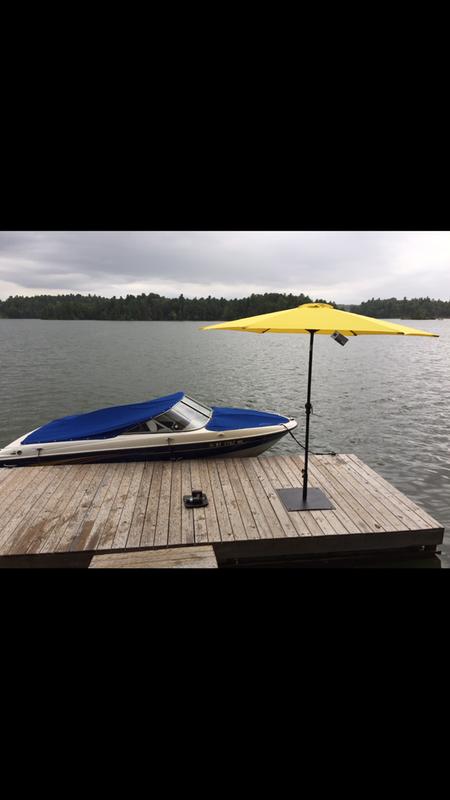 New heavy base and umbrella.