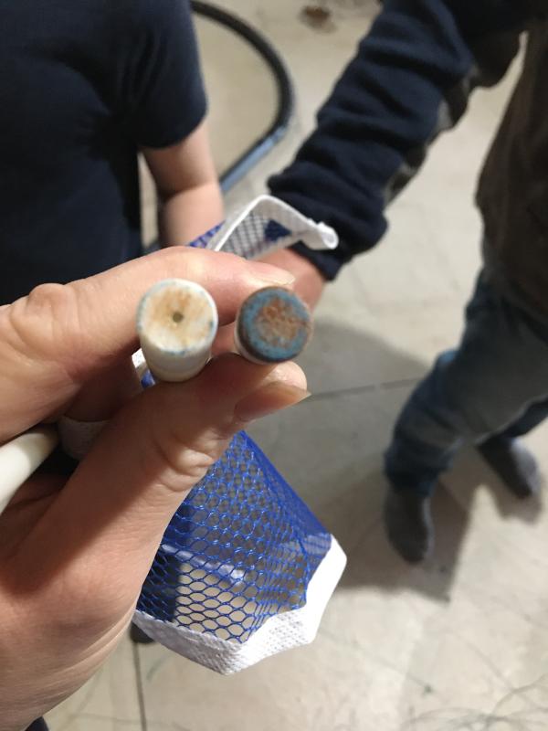 Pool stick missing cue tip