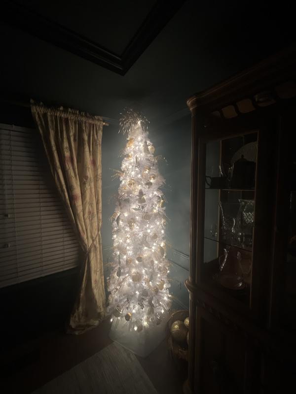 Best Choice Products 9ft Pre-Lit White Pencil Christmas Tree w ...