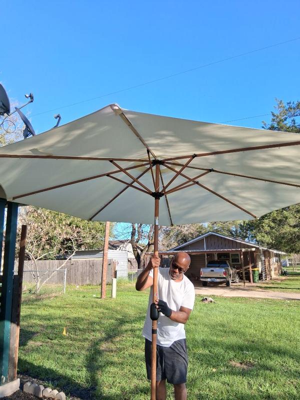 Customer carousel item 3.