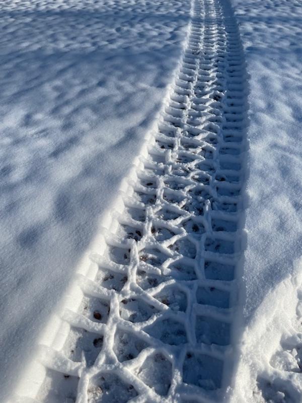 Deep aggressive tread