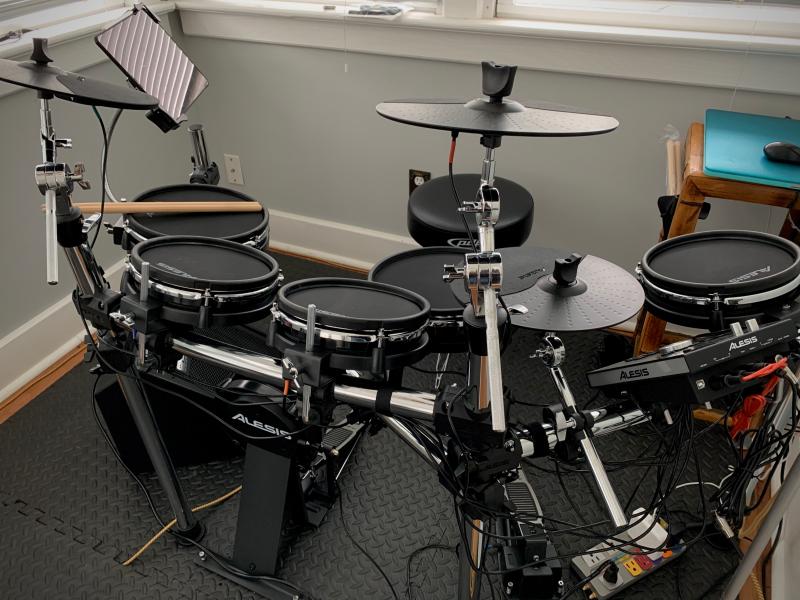 Alesis Command Mesh 8Piece Electronic Drum Kit COMMAND MESH KIT