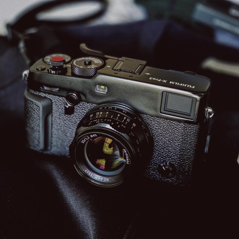 Fuji XPro3 FUJIFILM XPro3 Mirrorless Digital Camera (X Pro3 Black) B