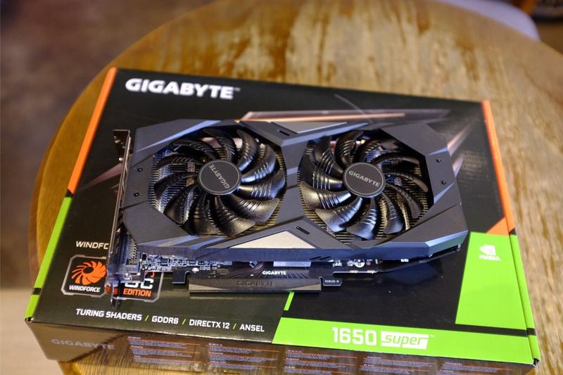 Gigabyte GeForce GTX 1650 SUPER WINDFORCE OC GV-N165SWF2OC-4GD