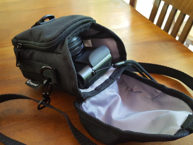 Tamrac Pro Compact 2 Camera Bag IUCN Water