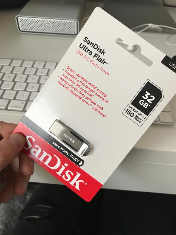 SanDisk 32GB Ultra Flair USB 3.0 Flash Drive SDCZ73-032G-A46 B&H