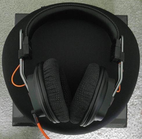 shure alcantara pads