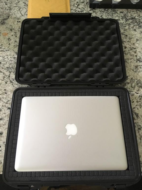 Pelican 1085 Hardback Laptop Computer Case with Foam