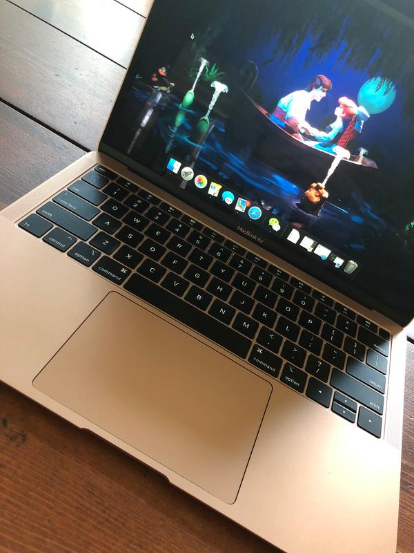 Apple 13.3" MacBook Air with Retina Display MREE2LL/A