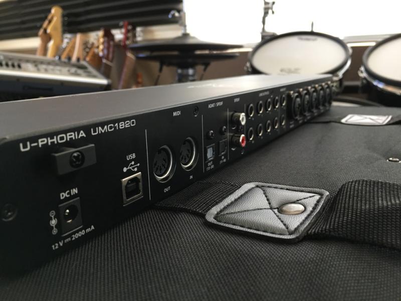 Behringer UPHORIA UMC1820 USB 2.0 Audio/MIDI Interface UMC1820