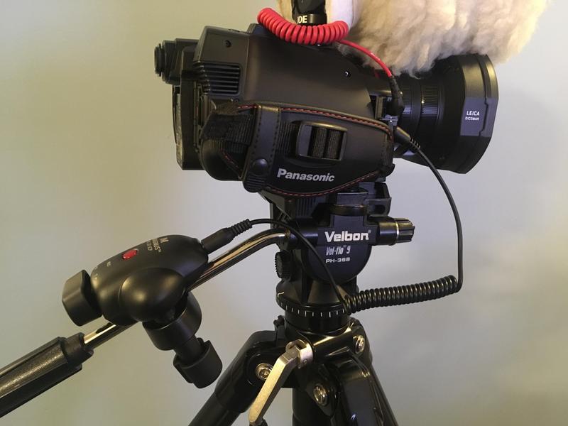 Magnus VC20SCP LANC Zoom Controller & Sony AVR VC20SCPK