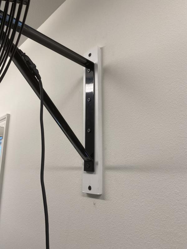 3” x 24” wood mount with HeadLOK structure screws