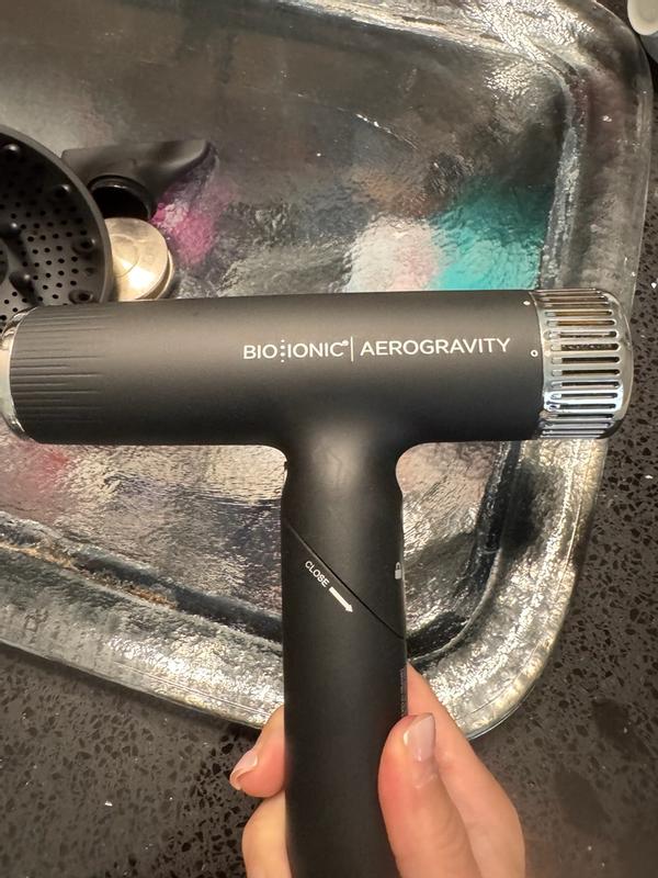 Customer photo for "Doesn’t burn the hair"