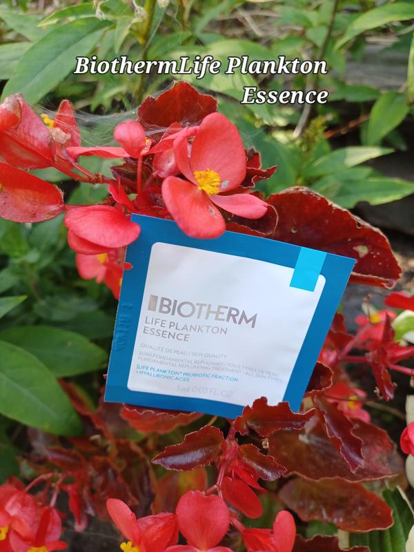 Life Plankton™ Facial Essence - Hydrating Serum - Biotherm