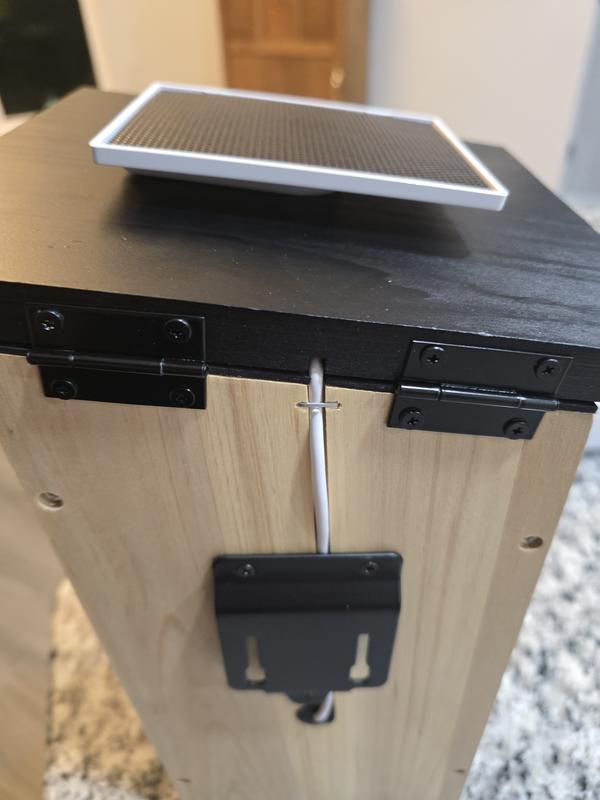 Customer photo for "Natural feeder with built in panel is all the rave"