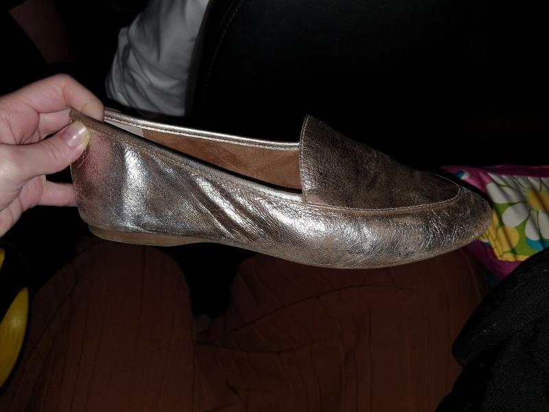 Customer photo for "Very comfortable but junk"