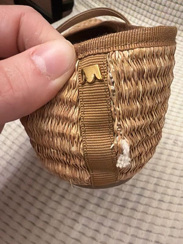 Customer photo for "Cute style, but woven texture frays"