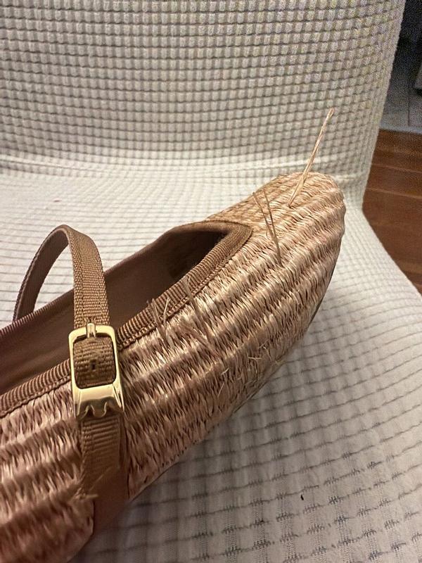 Customer photo for "Cute style, but woven texture frays"