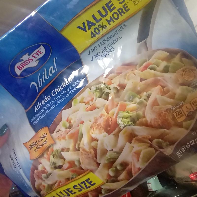 Birds Eye Voila! Family Size Alfredo Chicken Frozen Meal, 42 oz