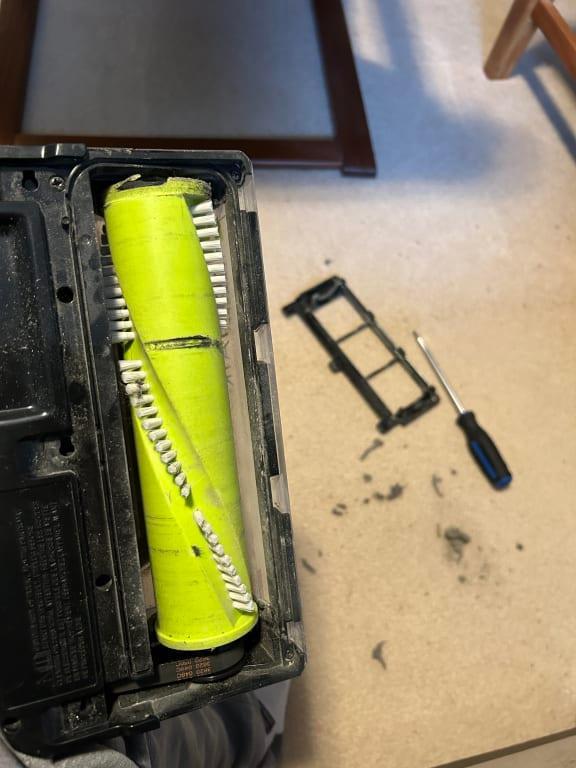 Top side where roller sits is burnt, same with mid section of green roller from the guard piece on the floor