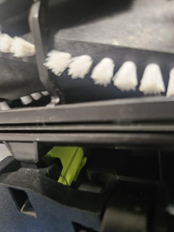 Highest setting. Riser touches but doesn't lock in place