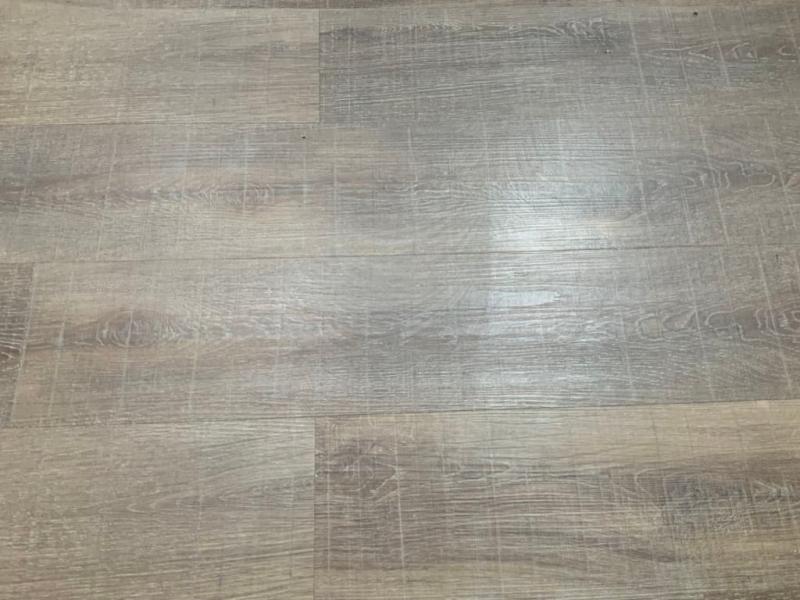 Leaves circular marks after cleaning