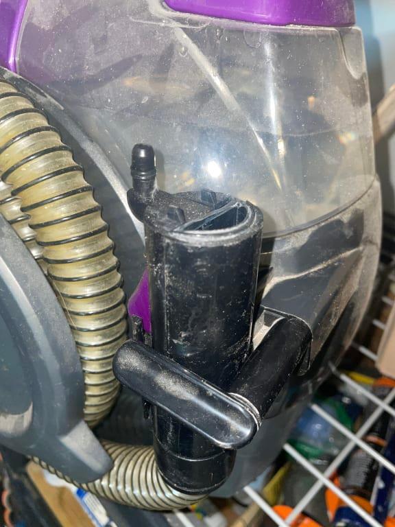 Broken handle connection