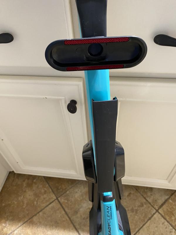 The assembled vacuum and with my modifications