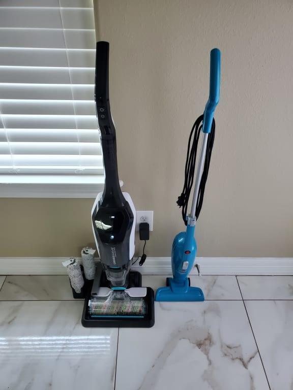 BISSELL® Featherweight™ Lightweight Stick Vacuum in Teal/Silver Bed