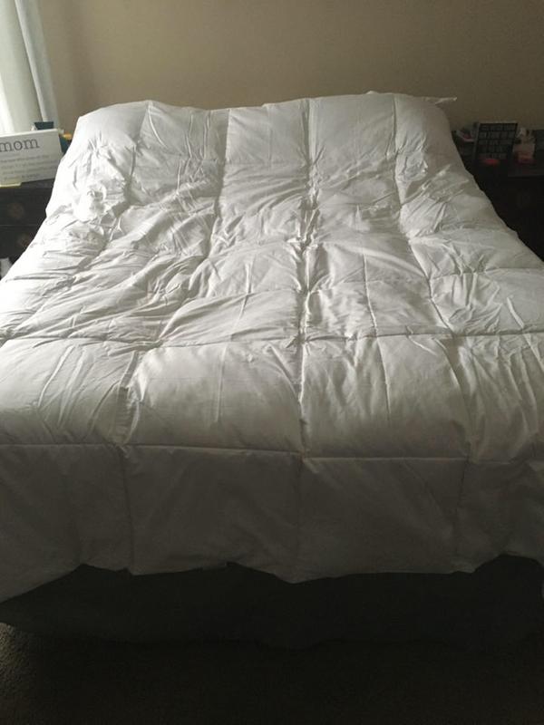 full/queen on my queen size bed. Fits great!