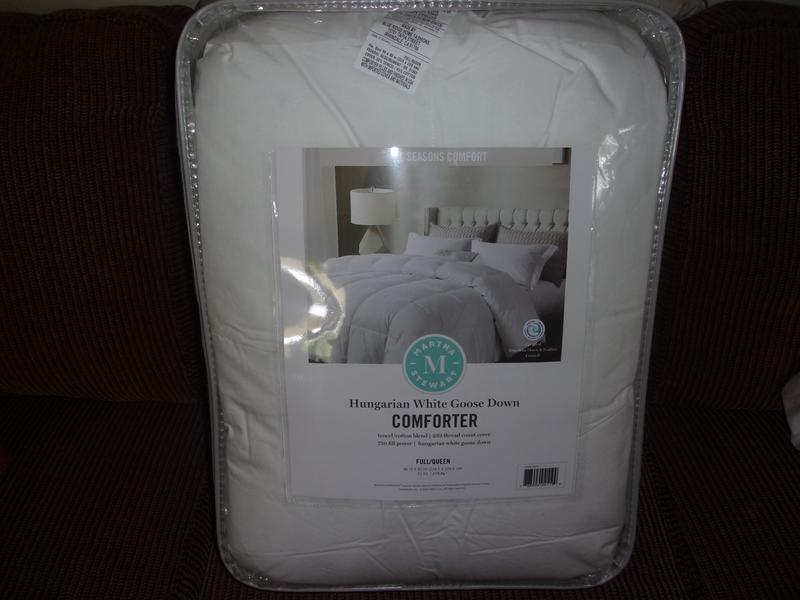 Martha Stewart Tencel & Cotton blend Hungarian Goose Down Comforter - All Seasons