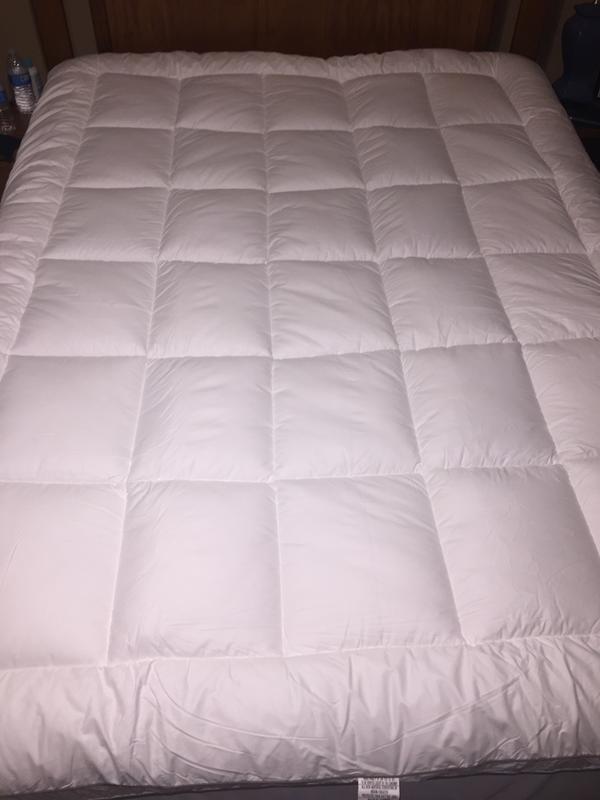 Details about   Kathy Ireland Home Gallery Cotton Gusseted Feather Bed 